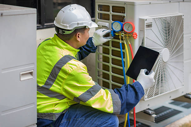 Professional Hvac technician working in Union, OR